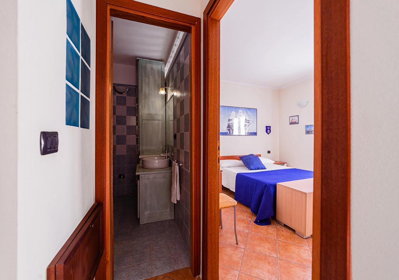 Murphy Holiday Home - Le Residenze Di Padule 02 La Maddalena  Kültér fotó
